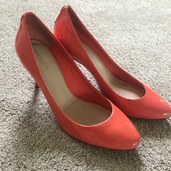 ☀️3/50$!! Coral Rounded Toe Coach Heels- 3.5” - Picture 1 of 12